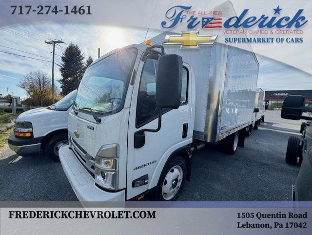 2024 Chevrolet Low Cab Forward 4500 BASE