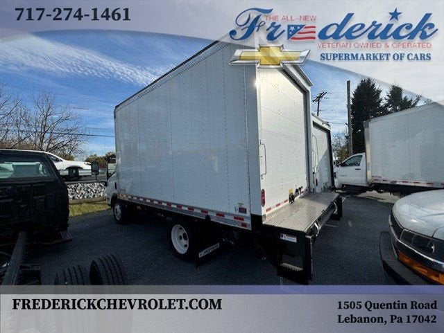 2024 Chevrolet Low Cab Forward 4500 BASE