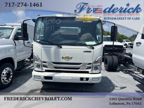 2025 Chevrolet Low Cab Forward 4500 BASE