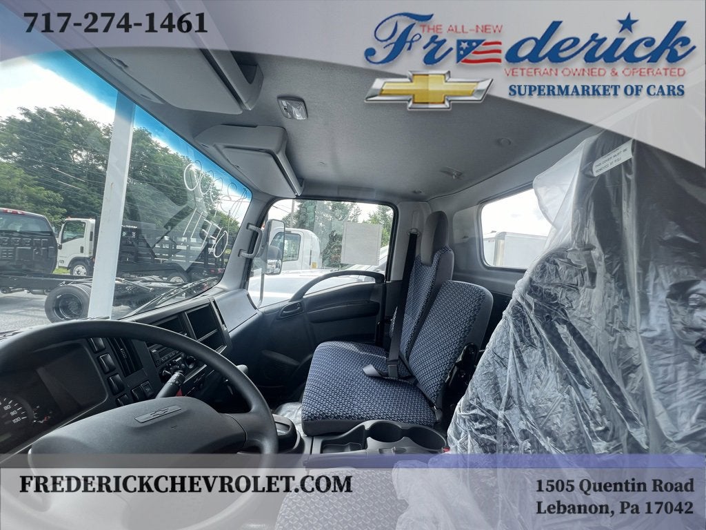 2025 Chevrolet Low Cab Forward 4500 BASE