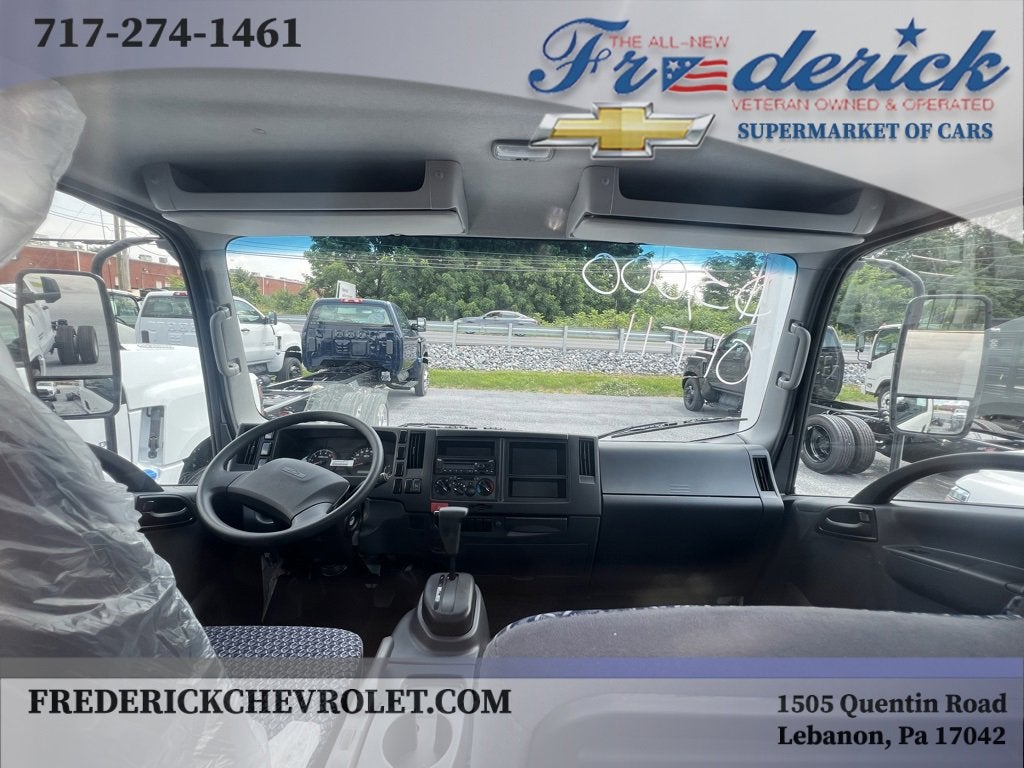 2025 Chevrolet Low Cab Forward 4500 BASE