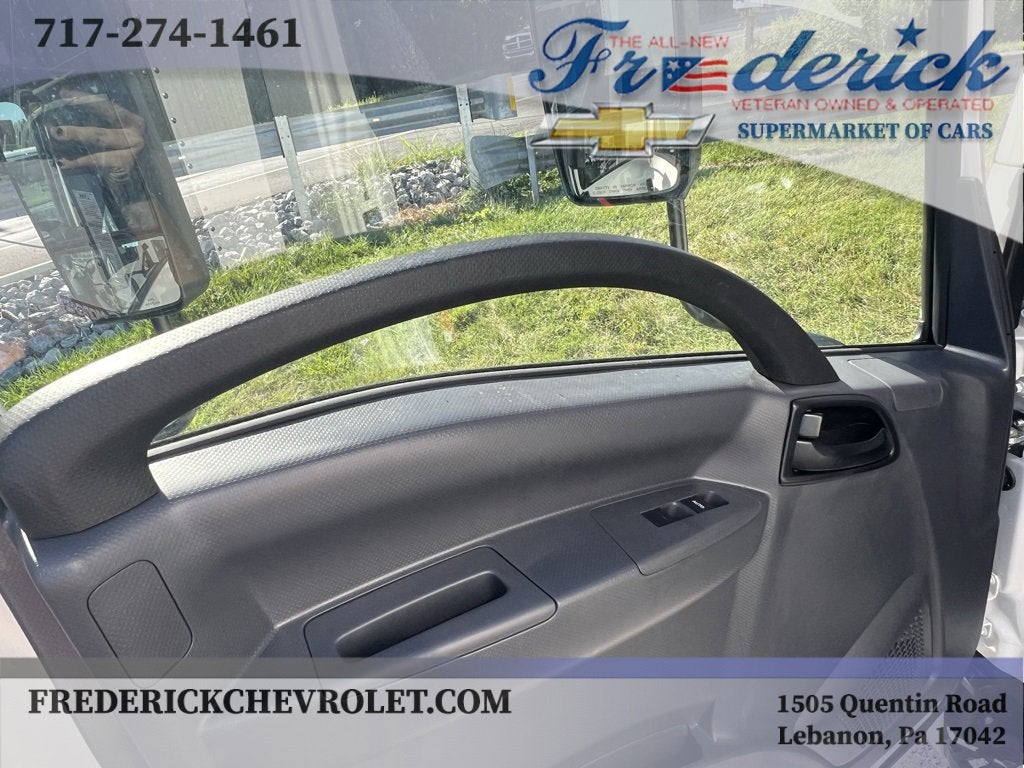 2024 Chevrolet Low Cab Forward 4500 BASE