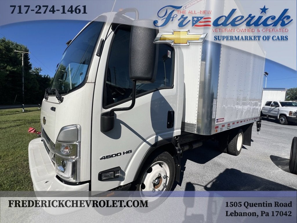 2024 Chevrolet Low Cab Forward 4500 BASE