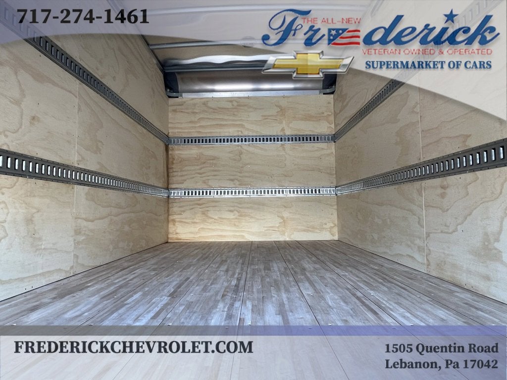 2024 Chevrolet Low Cab Forward 4500 BASE