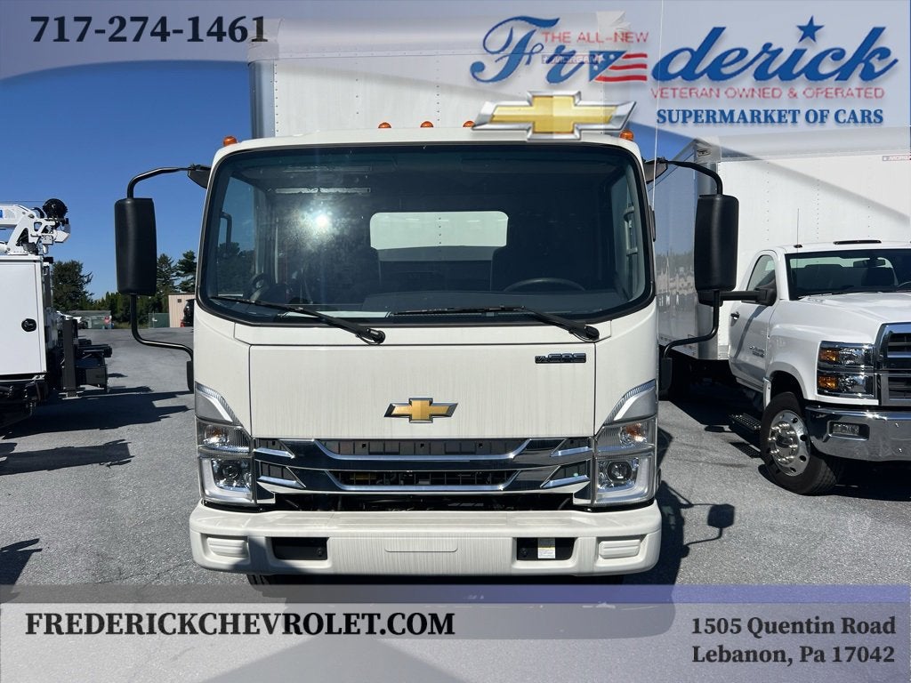 2024 Chevrolet Low Cab Forward 5500 XG BASE