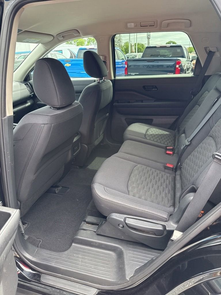 2024 Nissan Pathfinder SV 4WD