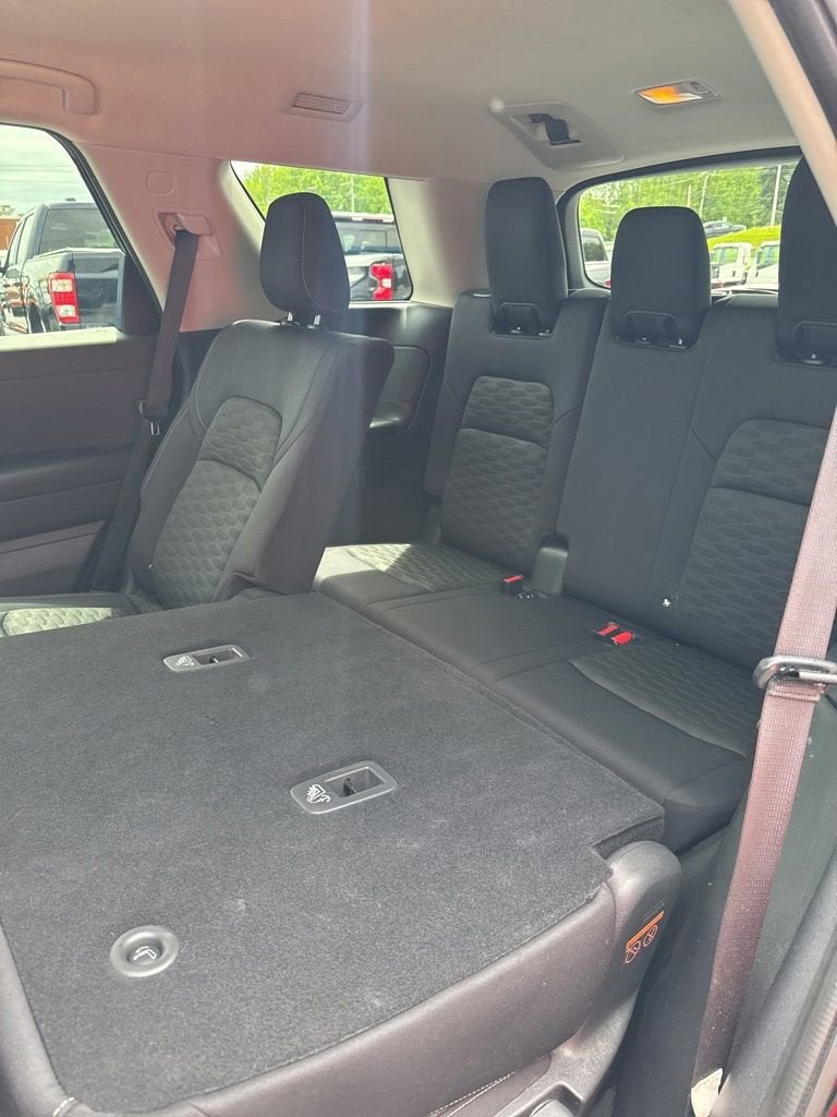 2024 Nissan Pathfinder SV 4WD