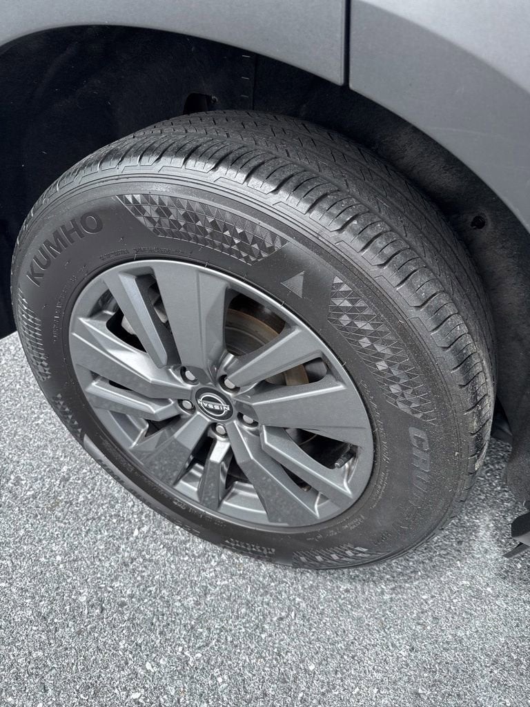 2024 Nissan Pathfinder SV 4WD
