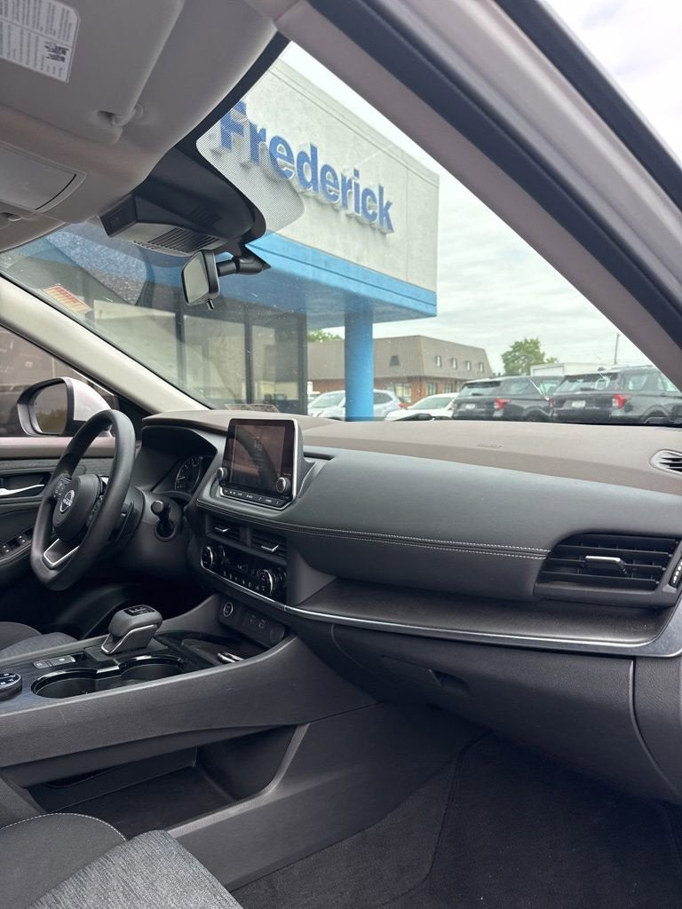 2023 Nissan Rogue SV Intelligent AWD