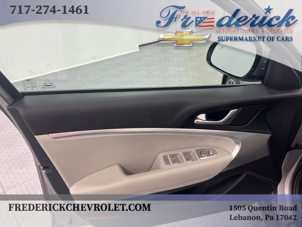 2023 Genesis G70 2.0T AWD