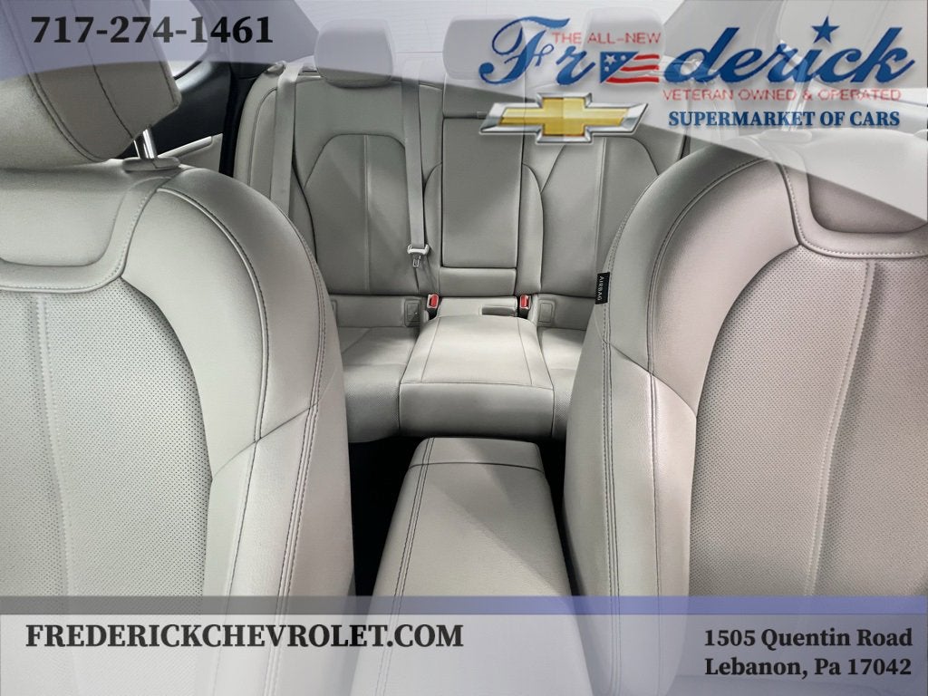 2023 Genesis G70 2.0T AWD