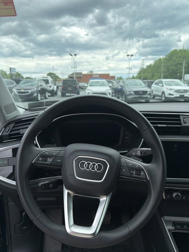 2022 Audi Q3 Premium 45 TFSI S line quattro Tiptronic