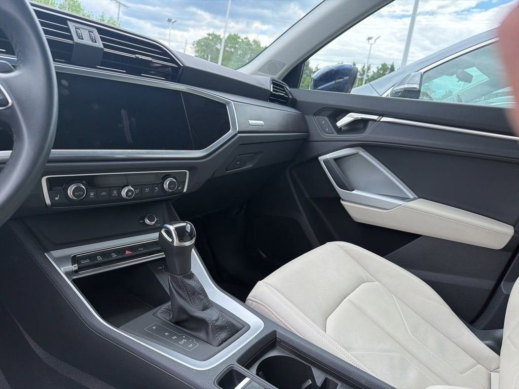 2022 Audi Q3 Premium 45 TFSI S line quattro Tiptronic