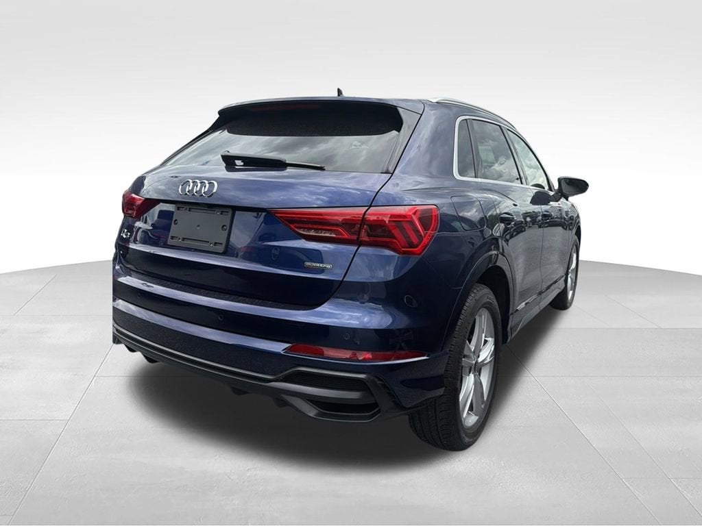 2022 Audi Q3 Premium 45 TFSI S line quattro Tiptronic