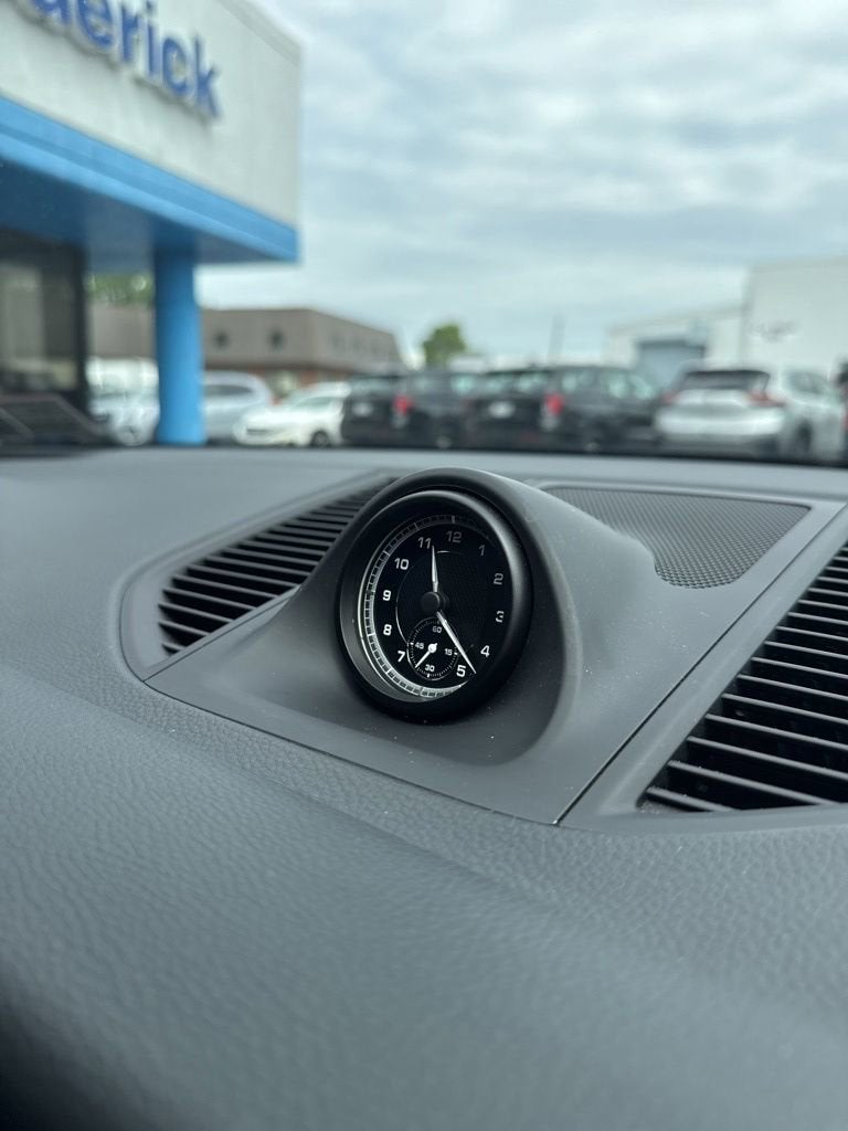 2024 Porsche Macan T