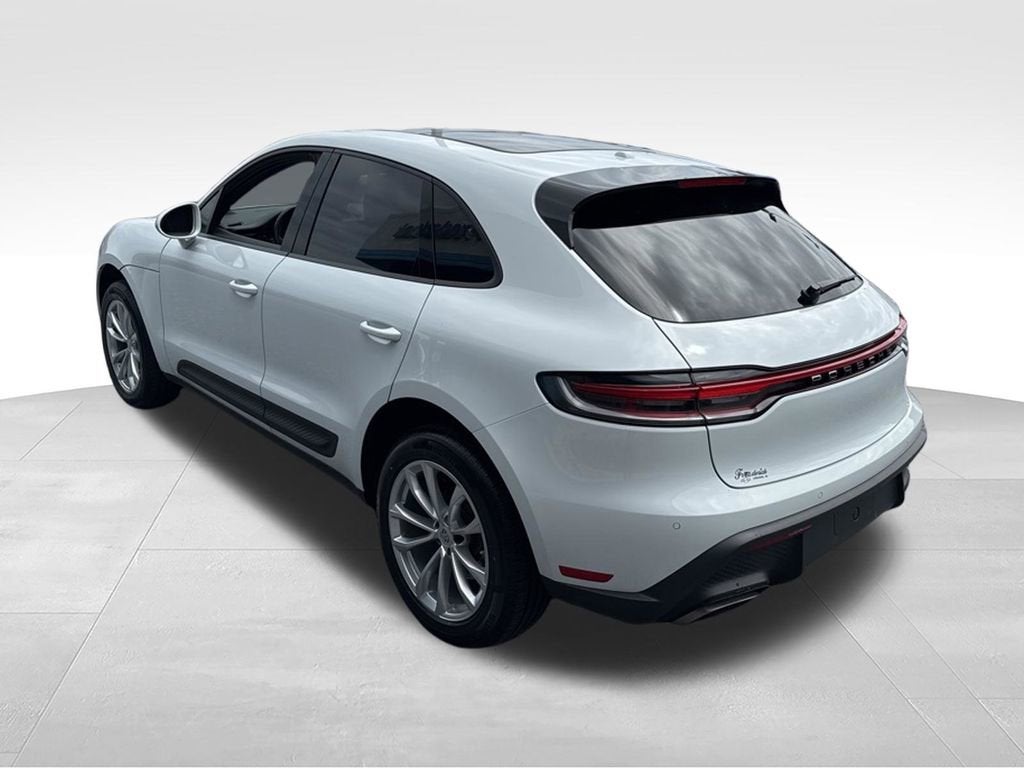 2024 Porsche Macan T